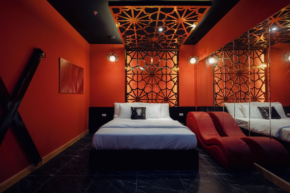 Superior Studio Suite, 1 Queen Bed