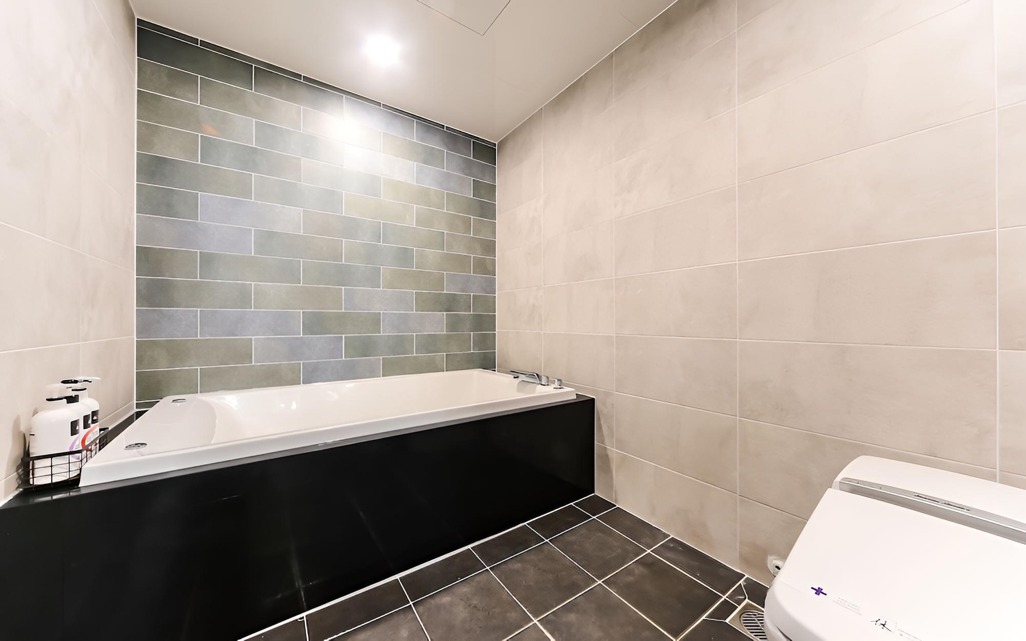 Room (Premium (massage bed large bathtub st) photo 3
