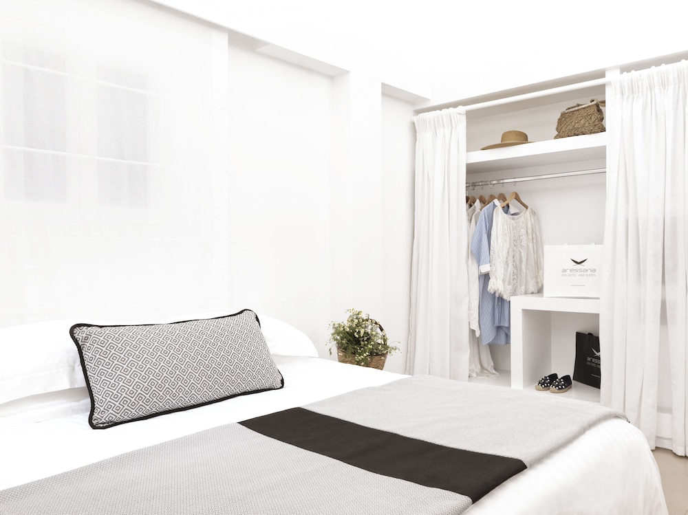 Double or Twin Room, 1 Bedroom, Balcony - Photo 6