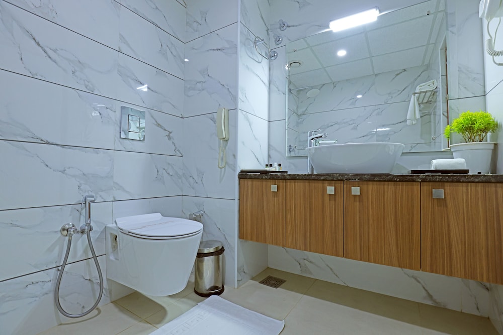 Executive Room - Photo 5