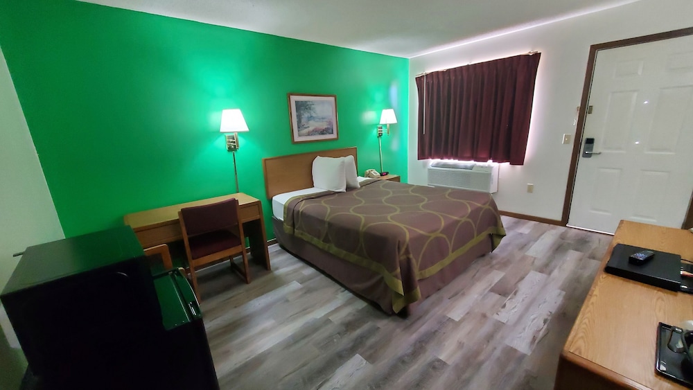 Room, 1 Queen Bed photo 1