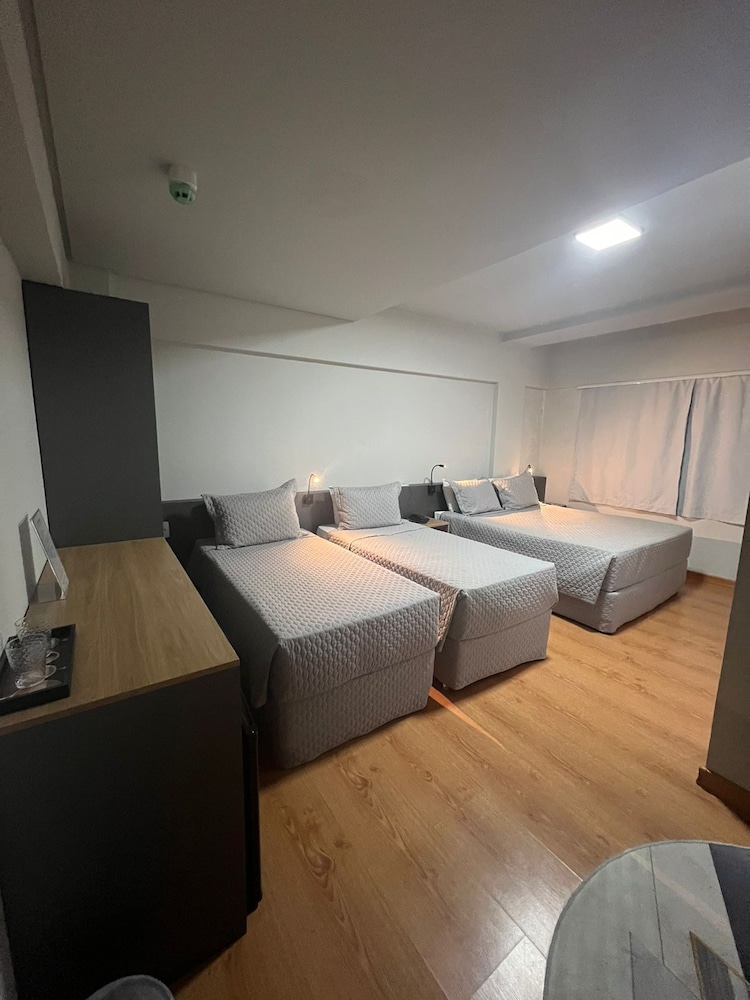 Deluxe Quadruple Room, City View