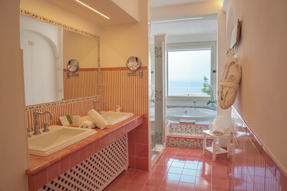 Junior Suite, Terrace, Sea View - Photo 10