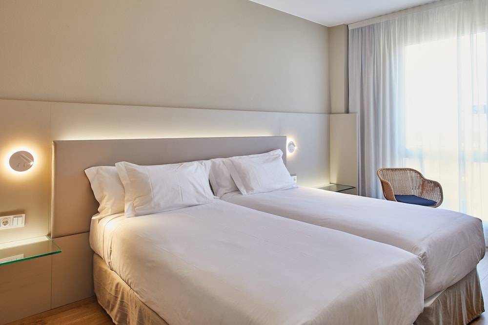 Comfort Double Room Single Use (Parking Included) - Photo 3