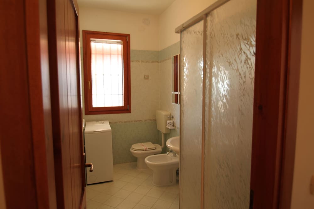 Classic Apartment, 2 Bedrooms photo 3