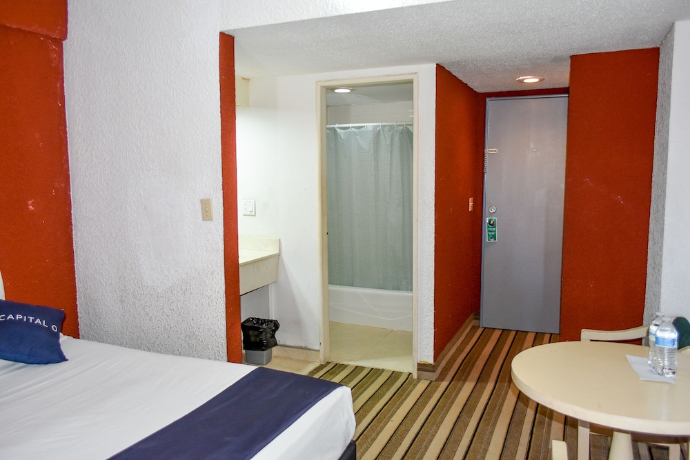 Standard Room, 2 Double Beds photo 3