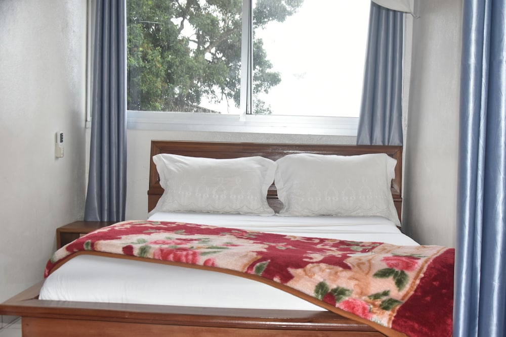 Family Apartment, Ensuite, Partial Sea View photo 2