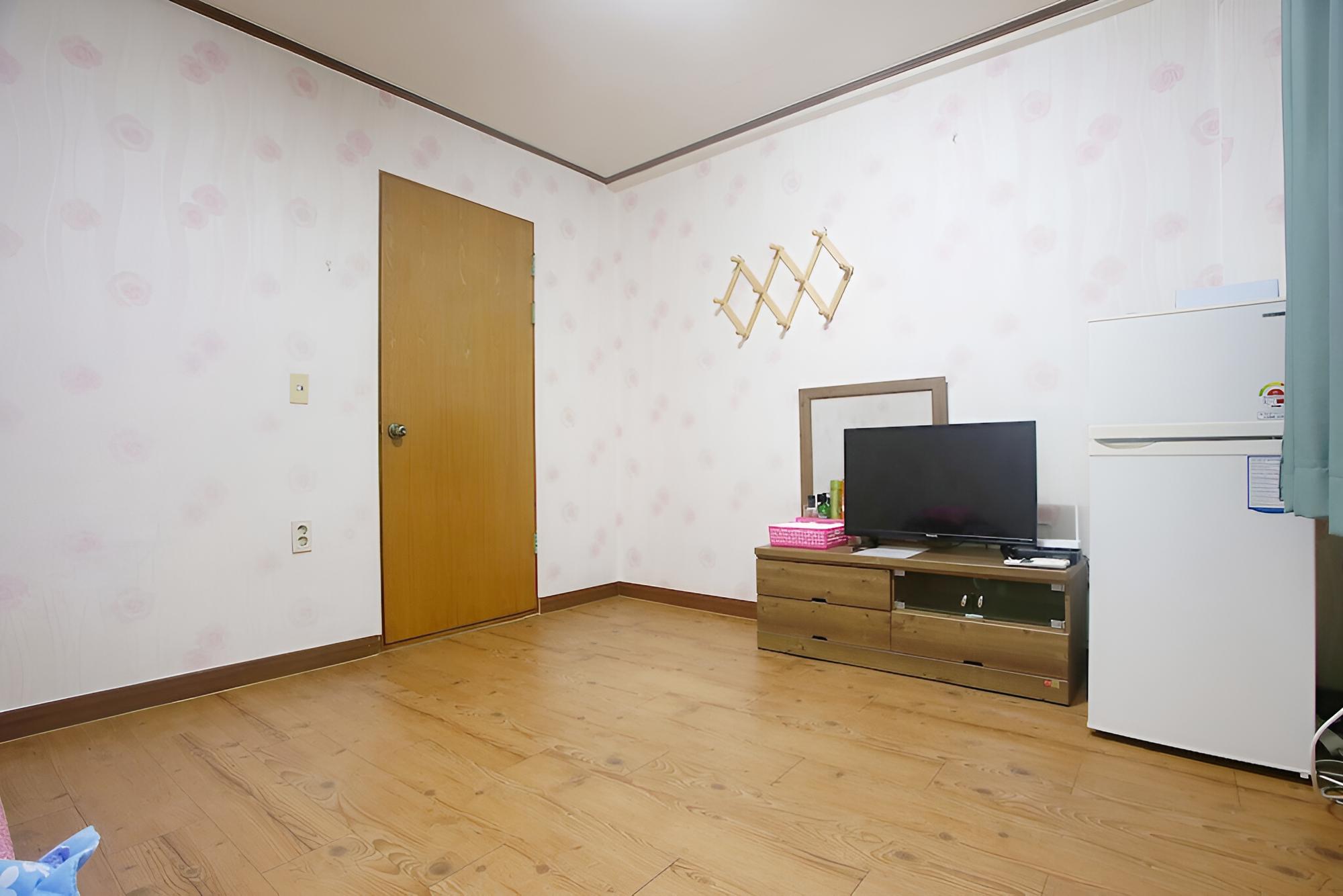 Room (Standard (Ondol)) photo 3