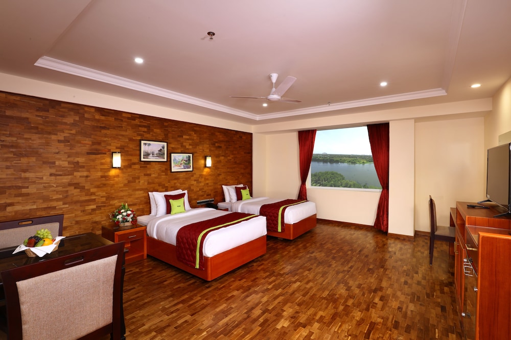Premium Twin Room, 1 Twin Bed, Lake View - Photo 3