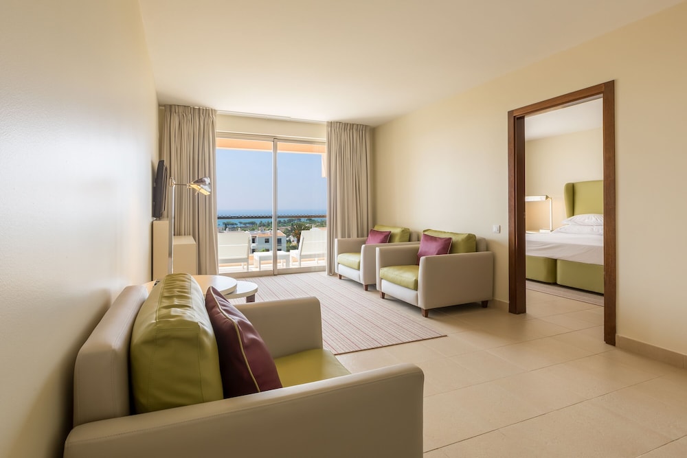 Suite, 2 Bedrooms, Sea View - Photo 5