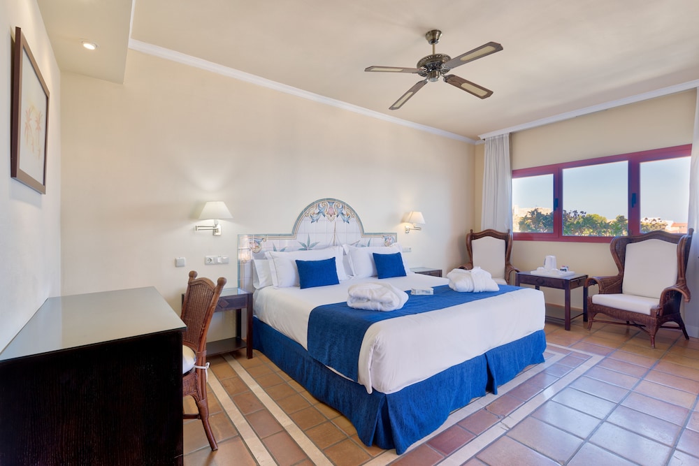 Suite, 1 Bedroom, Sea View - Photo 3
