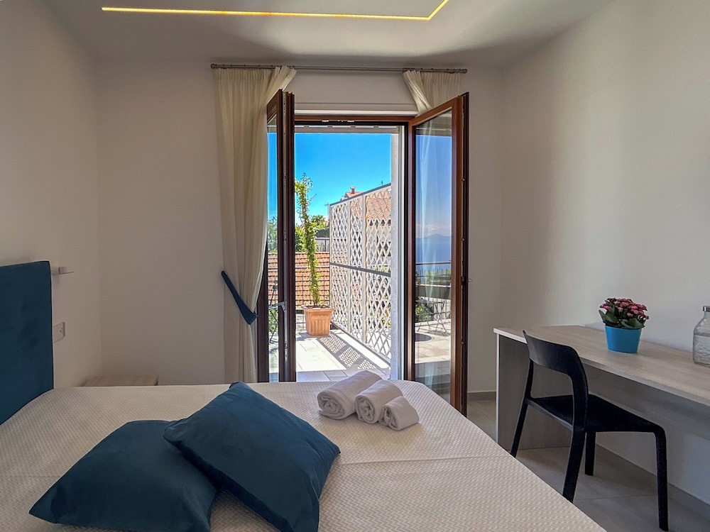 Standard Double Room - Photo 5
