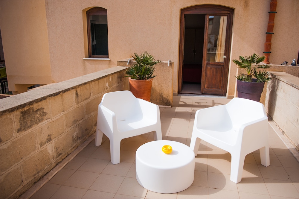 Comfort Double or Twin Room, Terrace photo 3