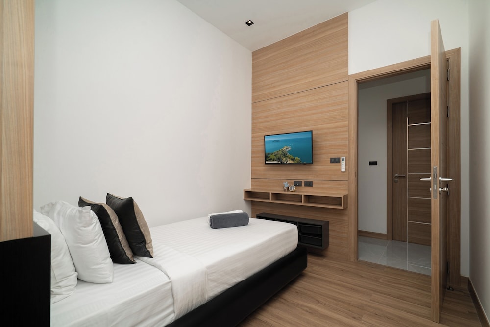 2 Bedroom Junior Pool Villa - Photo 5
