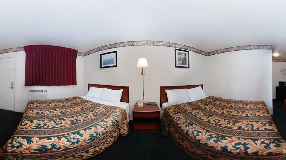 Standard Room, 2 Double Beds, Non Smoking photo 1