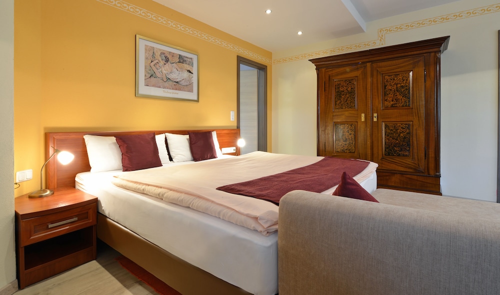 Comfort Room - Photo 2