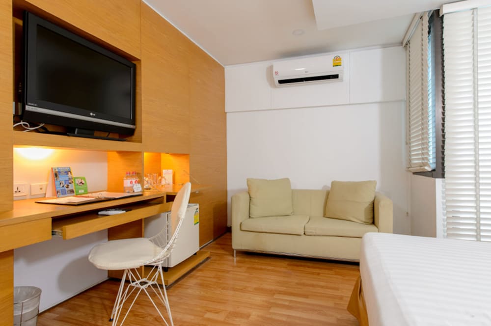 Deluxe Room Double Bed photo 3