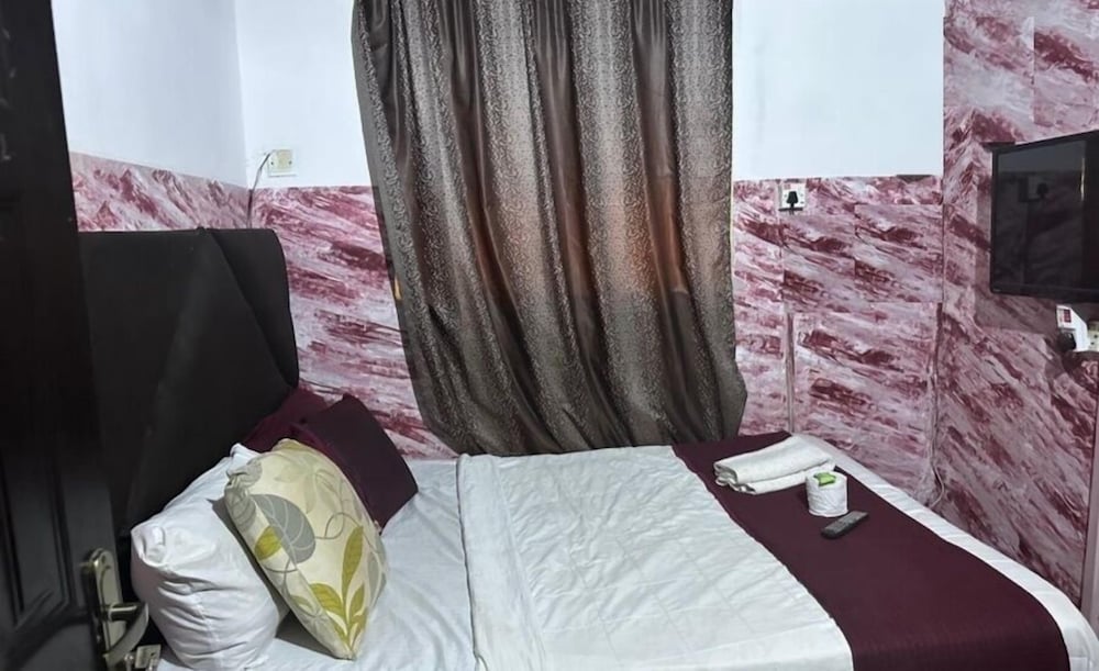 Deluxe Room, Balcony, City View photo 3