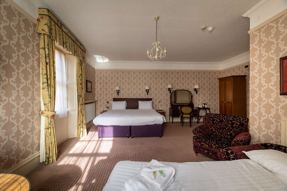 Standard Room, Multiple Beds, Non Smoking - Photo 1