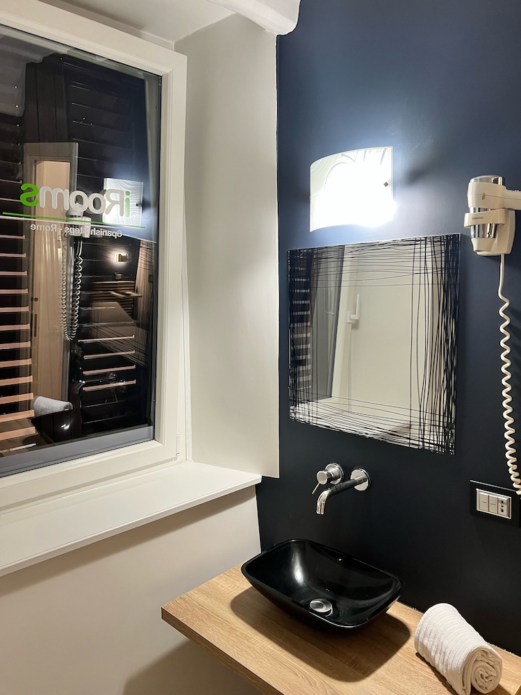 Standard Double Room (iMove) photo 3