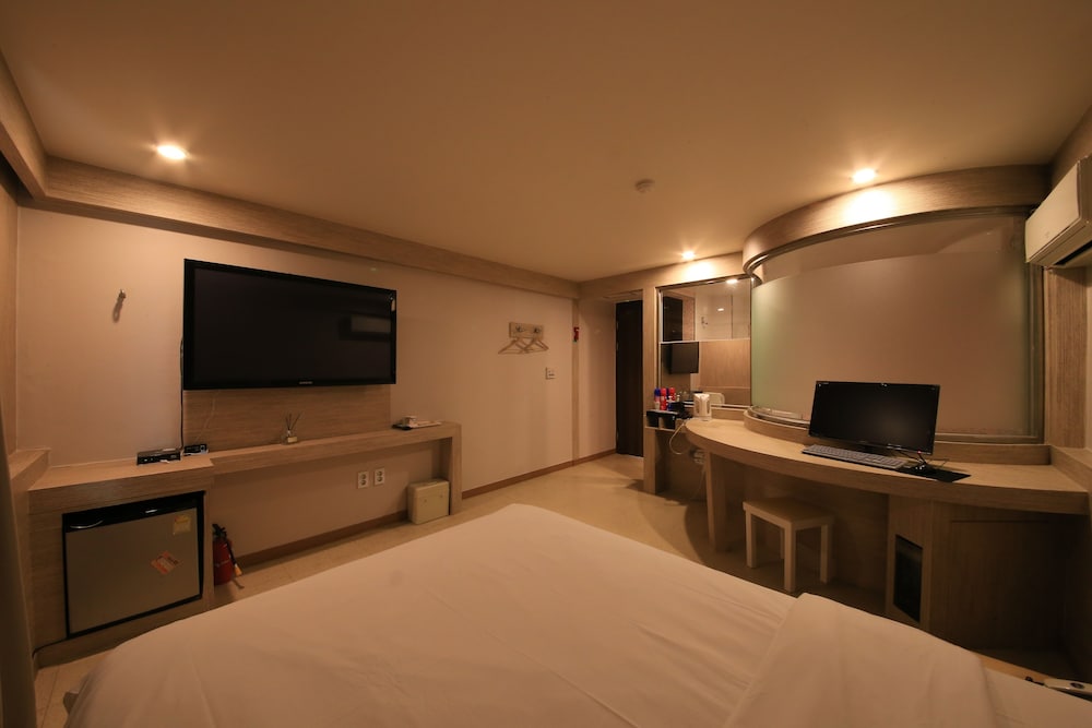 Deluxe Double Room photo 2