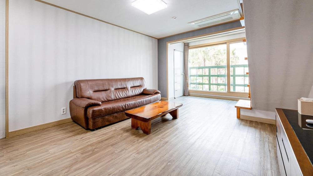 Basic Room, 1 Bedroom (202)