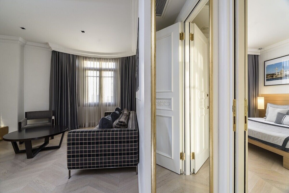 Premium Suite photo 2