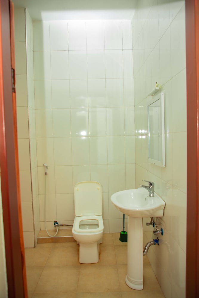 Comfort Single Room, 1 Large Twin Bed, Non Smoking, City View photo 3