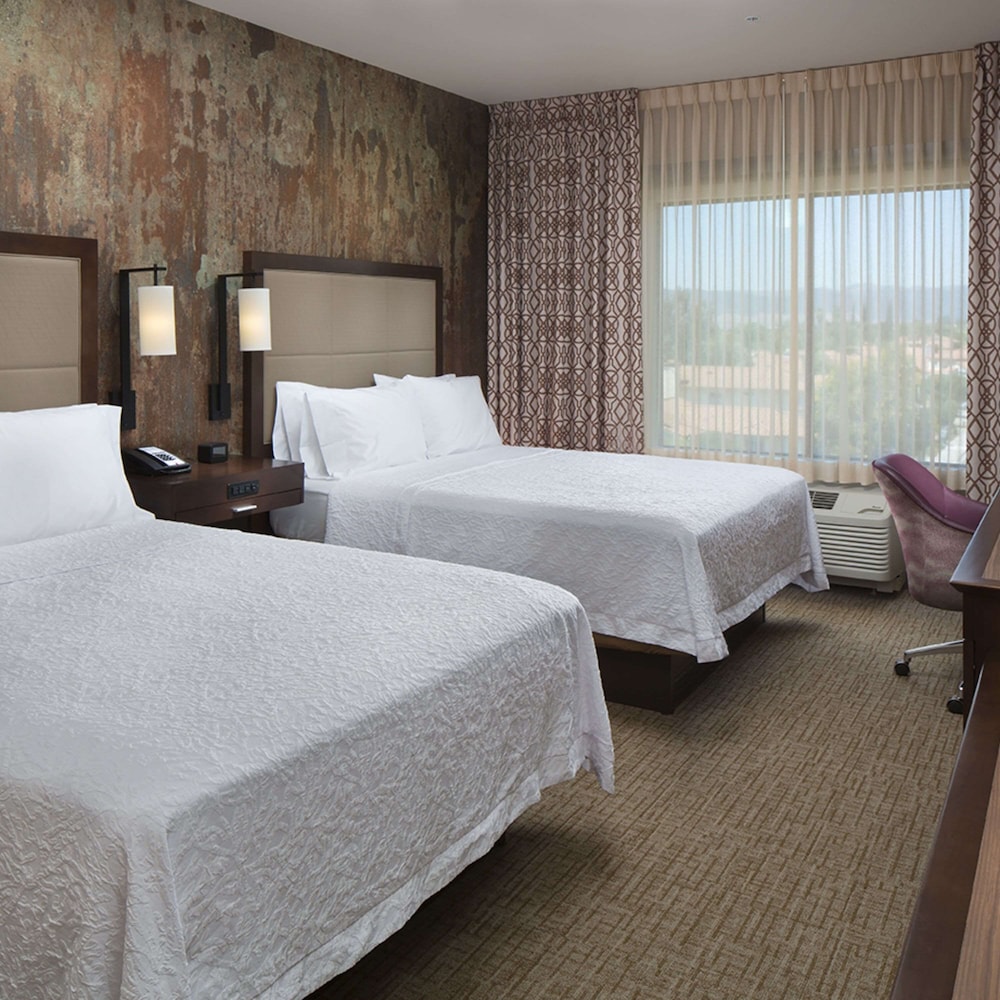 Room, 2 Queen Beds, Accessible, Non Smoking photo 2