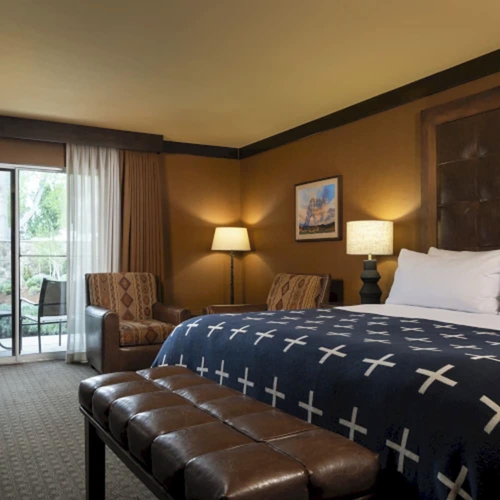Room, Accessible (King Creekside) photo 1
