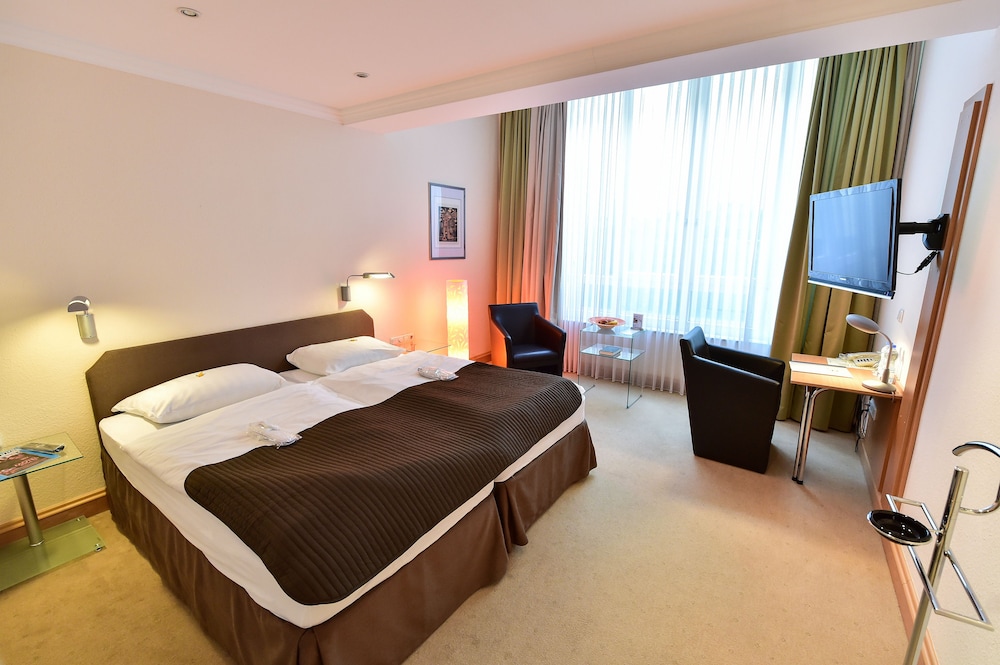 Basic Double Room Single Use - Photo 4