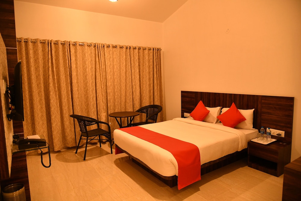 Standard Room, 1 Double Bed, Non Smoking - Photo 4