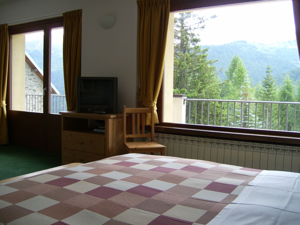 Romantic Double Room (Old Building) photo 2
