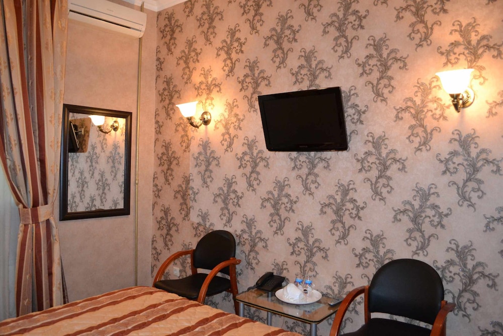 Economy Double Room photo 3
