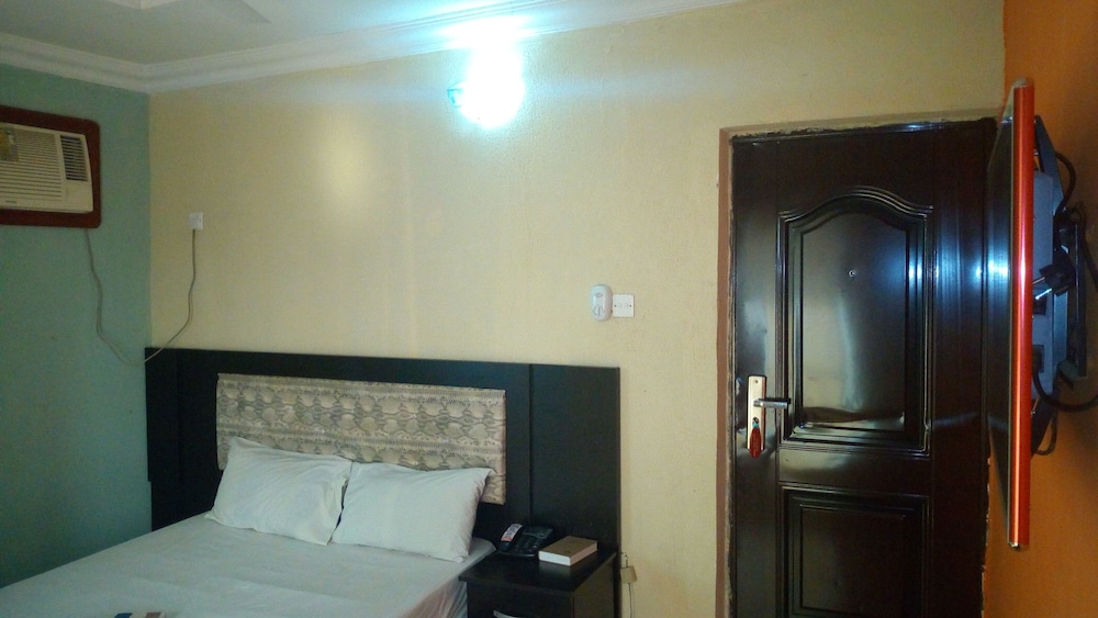 Basic Room photo 3