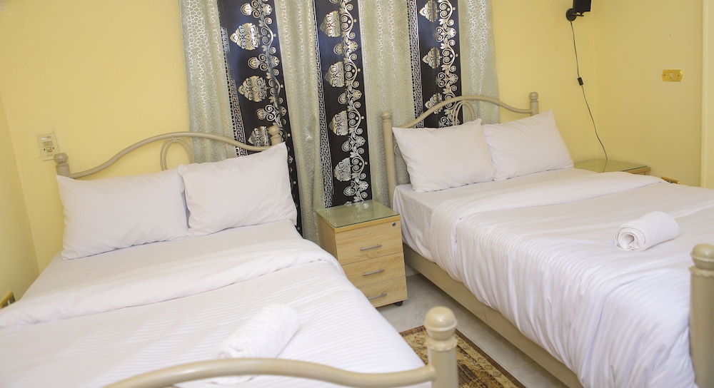 Royal Quadruple Room, Multiple Beds