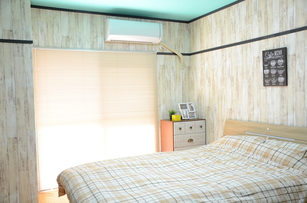 302 - Photo 10