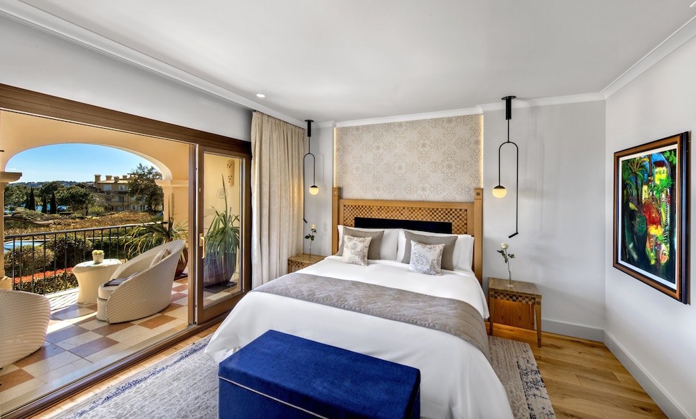 St. Regis 2 Bedroom Residence Suite, Bedroom 1: 1 King Bed, Bedroom 2: 1 King Bed