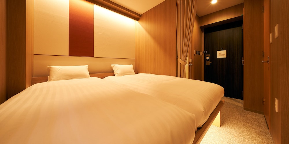 Twin Room, Separated Bath and Toilet, Non Smoking photo 3