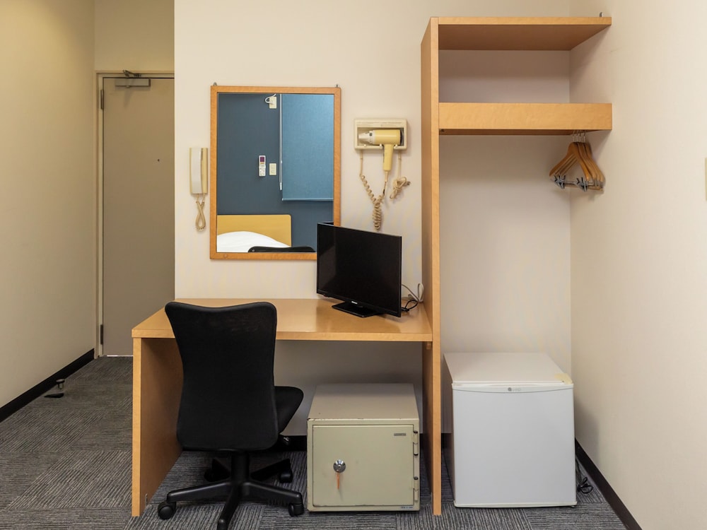 Twin Room, Non Smoking - Photo 7