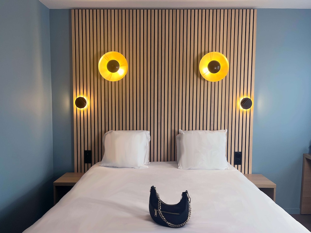 Superior Room, 1 Queen Bed, Non Smoking - Photo 4