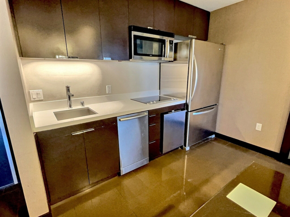 City Corner 1 BR - Photo 12