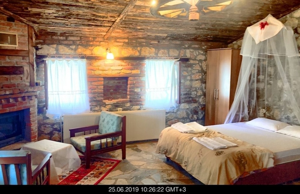 Family Bungalow, 1 Bedroom, Garden View, Garden Area photo 1