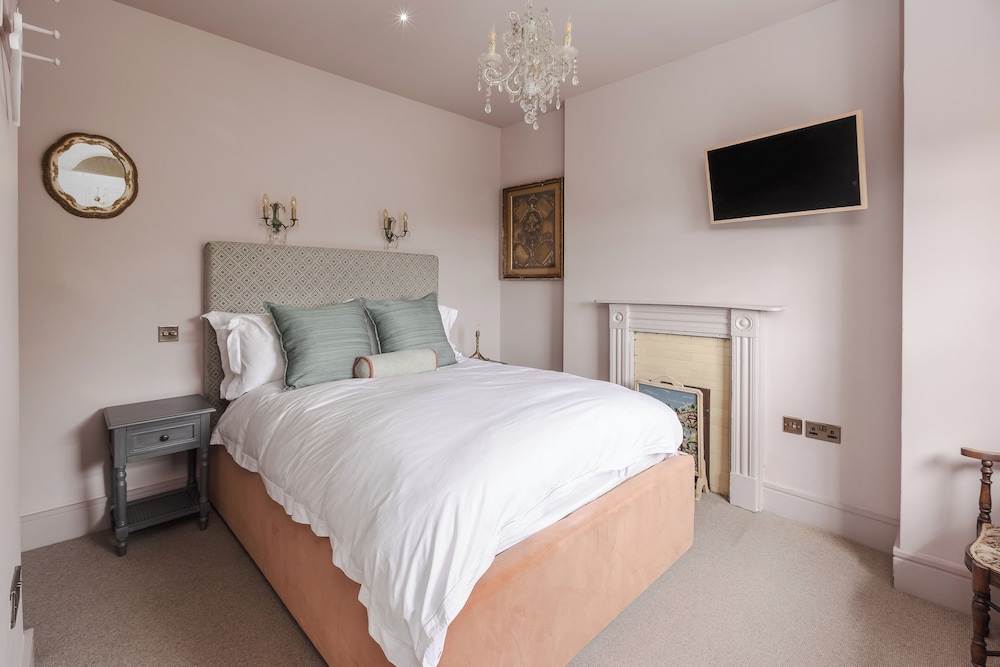 Standard Single Room, City View