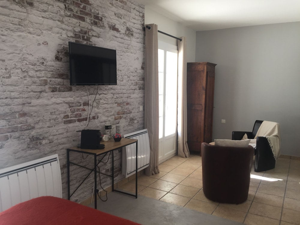 Premium Double Room photo 2