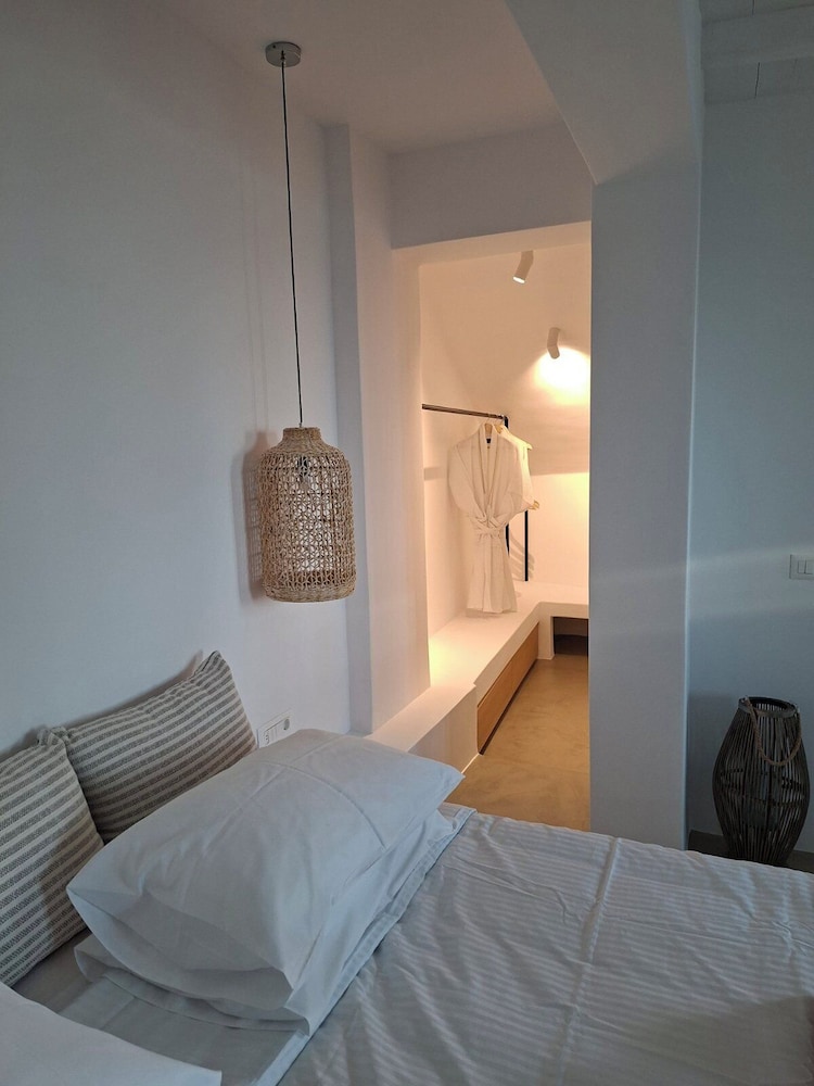 Deluxe Studio Suite, Sea View