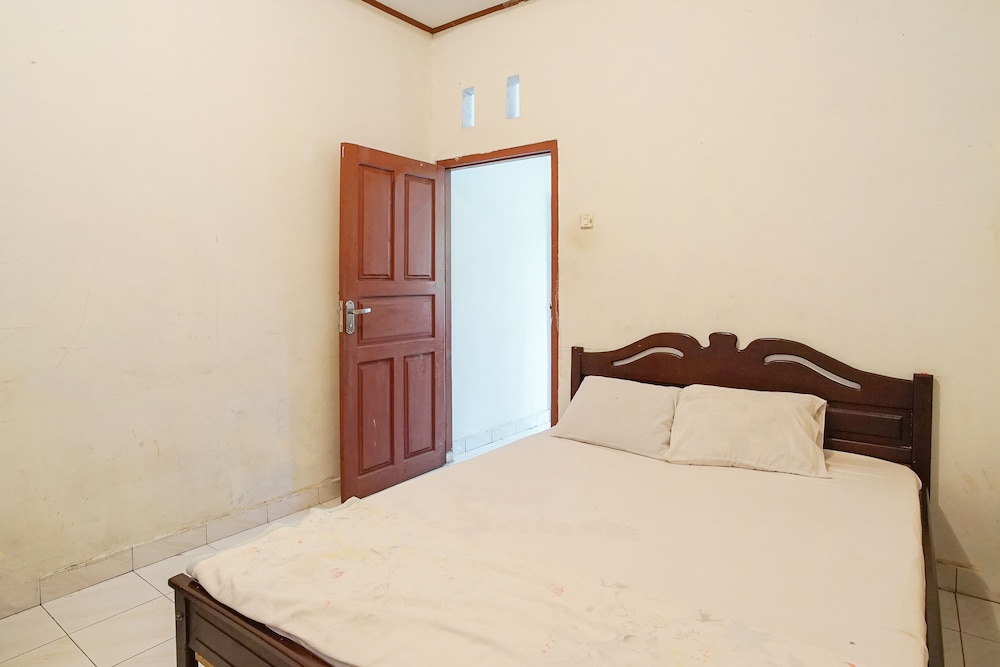 Standard Double or Twin Room photo 3