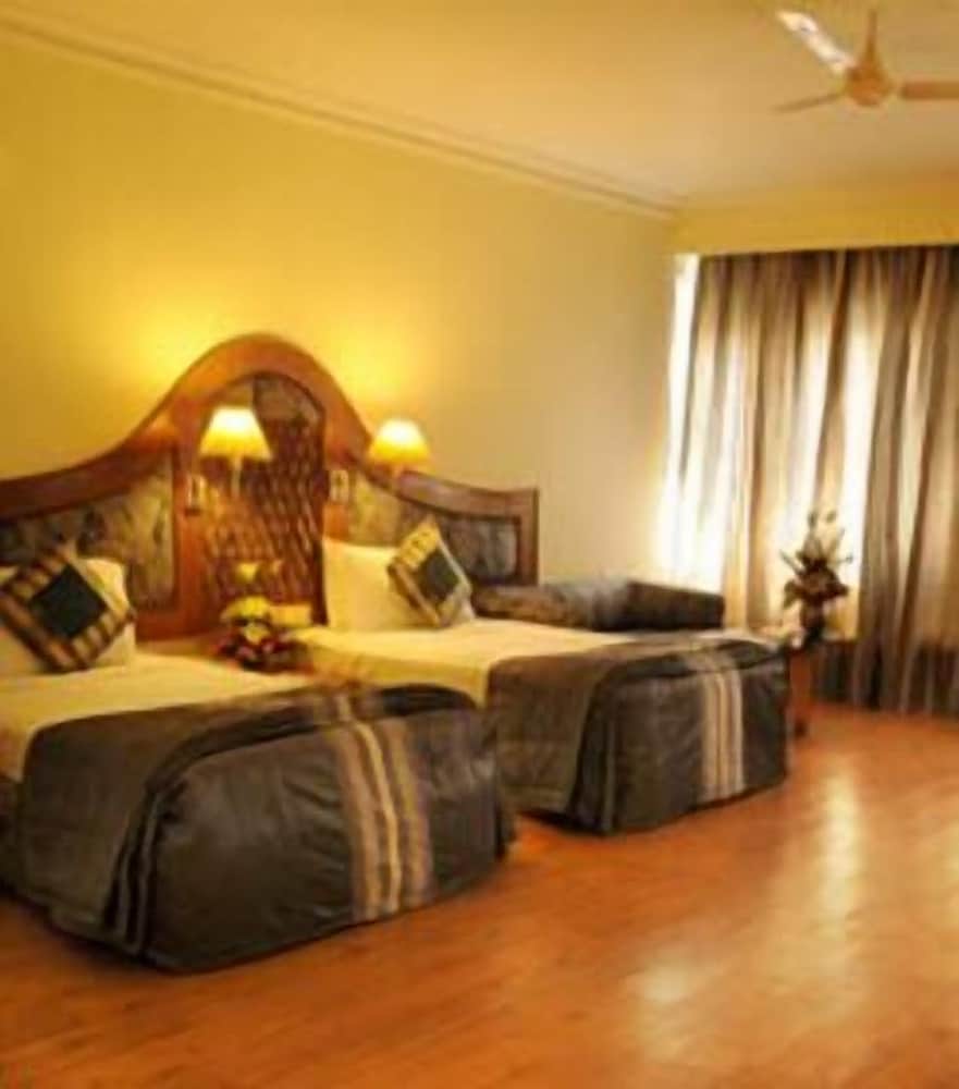 Deluxe Room - Photo 1