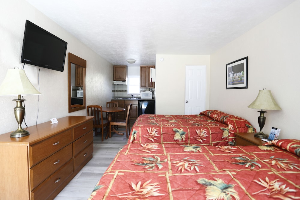 Family Room photo 1