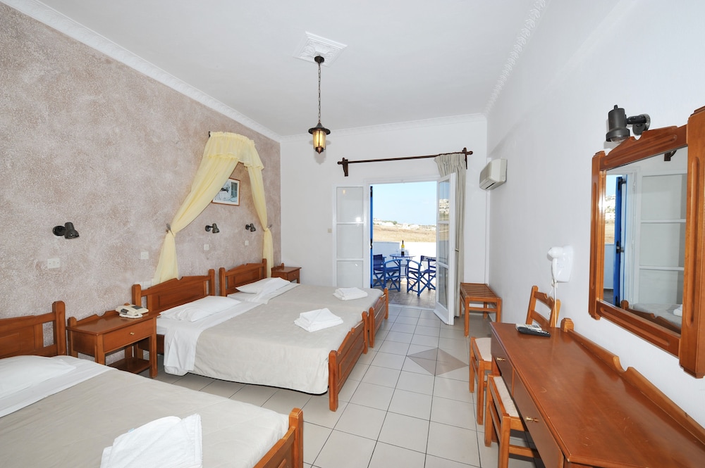 Triple Room - Photo 1